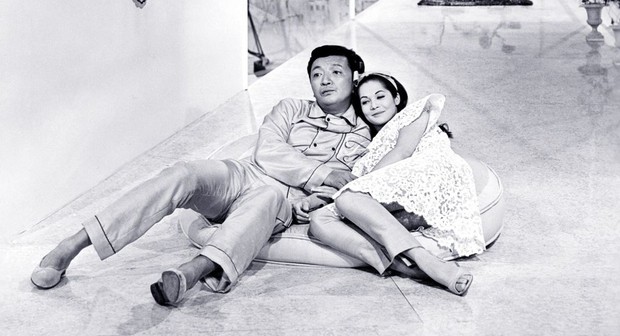 sketcher1223's tweet image. Just watched "Flower Drum Song" (1961) on #TCM and thoroughly enjoyed it. Charming story and a tuneful Rodgers & Hammerstein score, it made a hit with me. This is the first time I've seen it in its completeness. #TCMParty