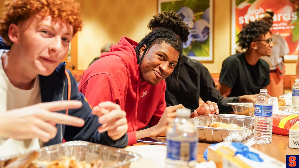 Cuse_MBB's tweet image. Cheffin it up with our friends at @Wegmans 👨🍳🌮