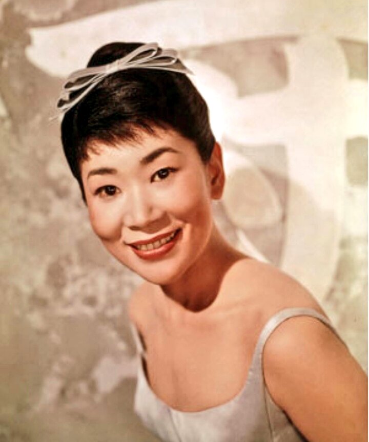 sketcher1223's tweet image. Just watched "Flower Drum Song" (1961) on #TCM and thoroughly enjoyed it. Charming story and a tuneful Rodgers & Hammerstein score, it made a hit with me. This is the first time I've seen it in its completeness. #TCMParty