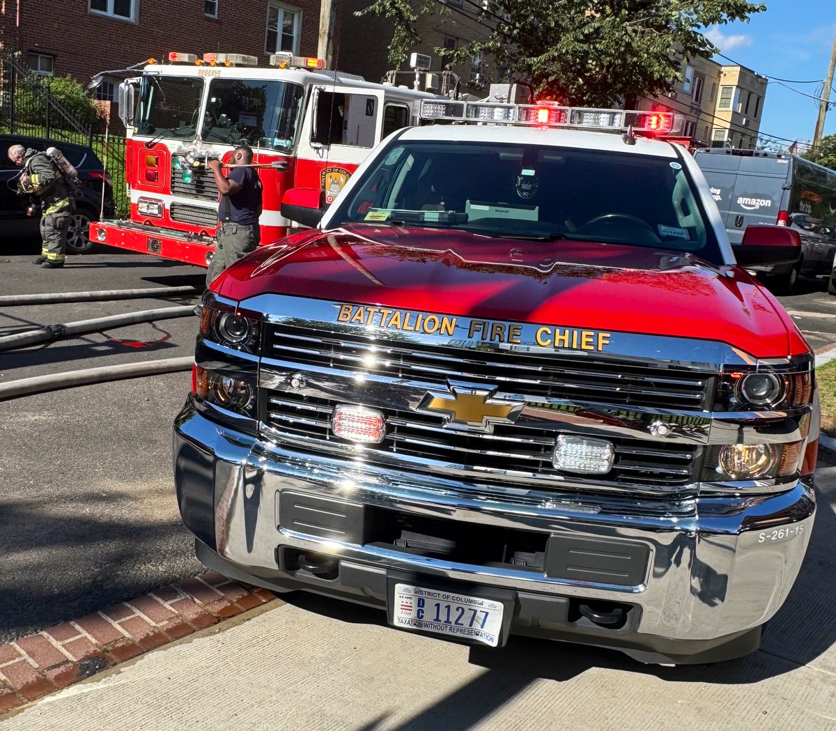 dcfireems's tweet image. Box Alarm unit block Kennedy St NW. Fire basement apartment in 4 story occupied apartment building. Fire extinguished with no extension. No injuries reported. Air unit requested. #DCsBravest