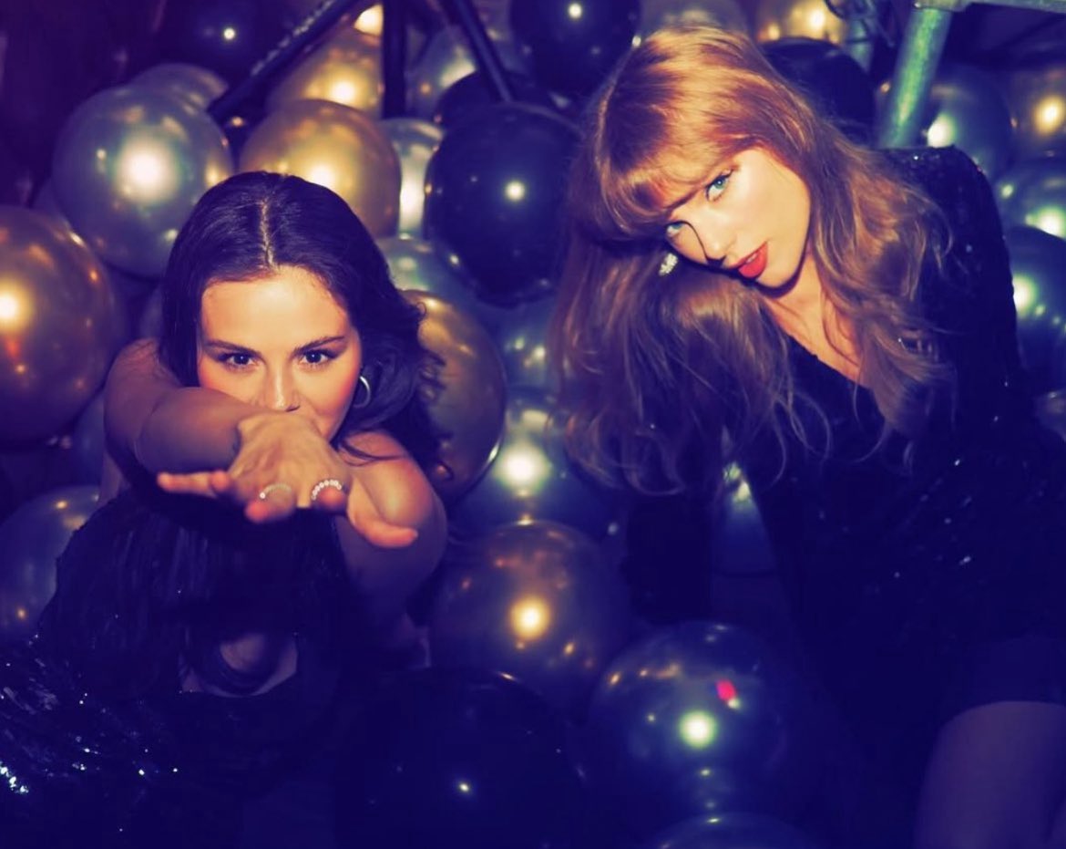 raresdolls's tweet image. billionaires in happy relationships who don’t have to pay their terrible partners debt off
