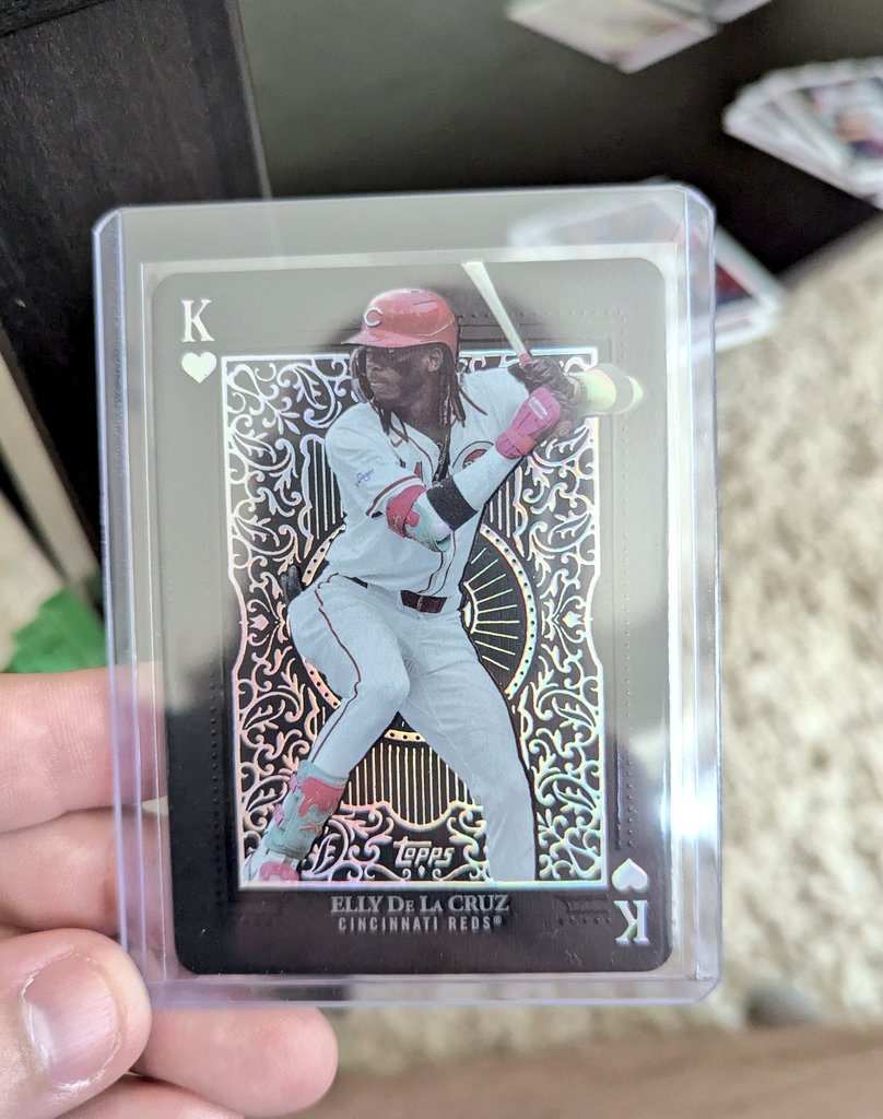 DoctorBobble's tweet image. I ended up with a bunch of packs to rip from the All Star festivities... I'm not a card guy, and I'm gonna maintain that, but I pulled this Elly one and its beautiful. Coolest looking card I've pulled in a very long time!
@Bentelligence