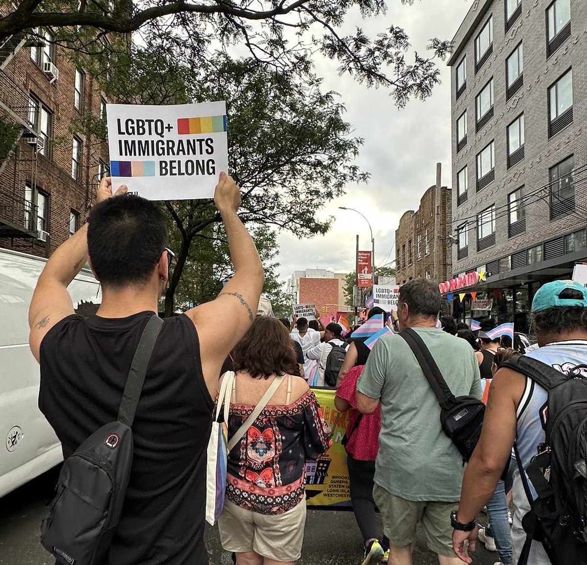 BrianRny's tweet image. Thank you, @MaketheRoadNY for organizing another powerful annual TransLatine March. It was so incredible to see the dancing and resistance and solidarity from Las Doñas and neighbors.
Queer and trans immigrants belong here!