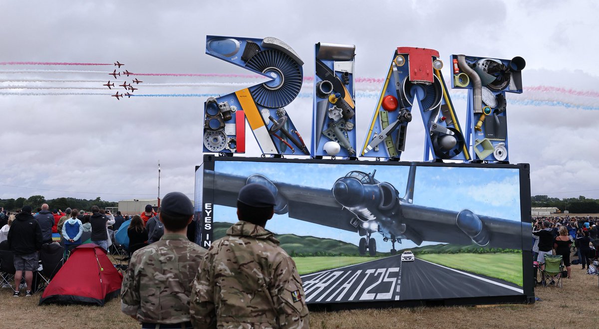 rafredarrows's tweet image. Day three’s display at RIAT 2025.
📸 Corporal Phil Dye
#RedArrows | #RIAT | #RIAT2025 | #RIAT25 | #RAF