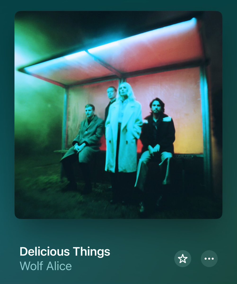 coldplayben's tweet image. obsessed with the way these songs are sisters⦠oh wolf alice the band that you areeee