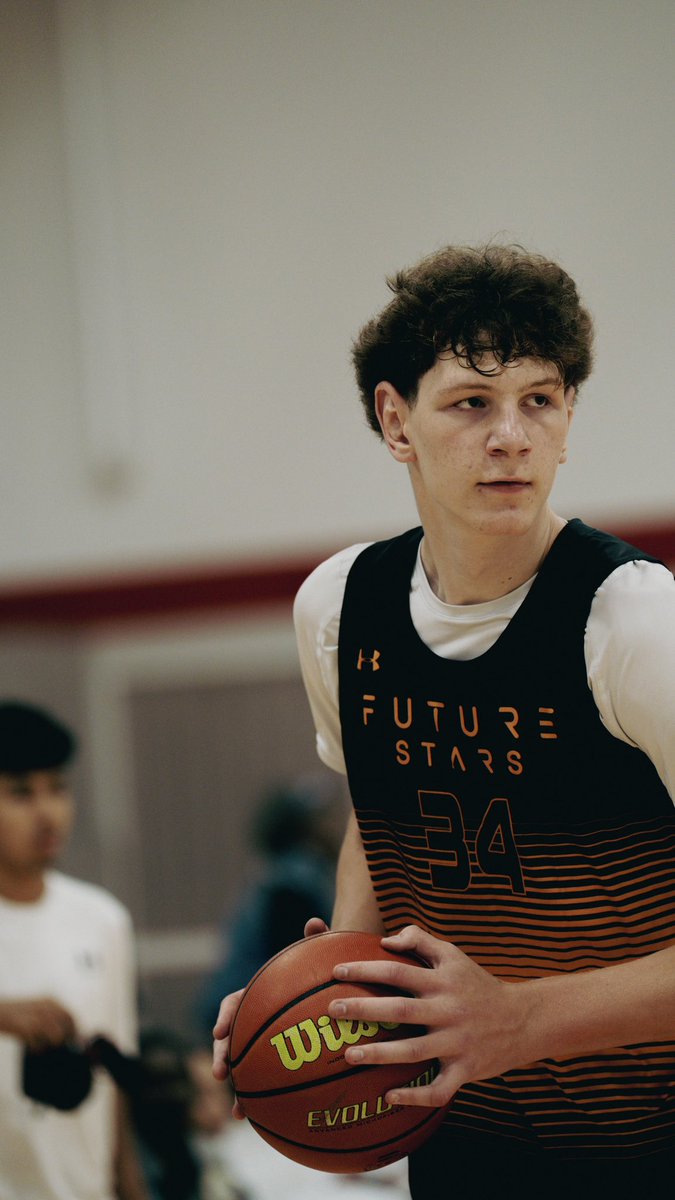 circuitfuture's tweet image. 𝓘𝓽’𝓼 𝓢𝓱𝓸𝔀𝓽𝓲𝓶𝓮! 🍿
The Next Generation of Stars are all set to take the Stage in Chicago 😮💨
📸: @latraayfilms
#UAnext #UArise
