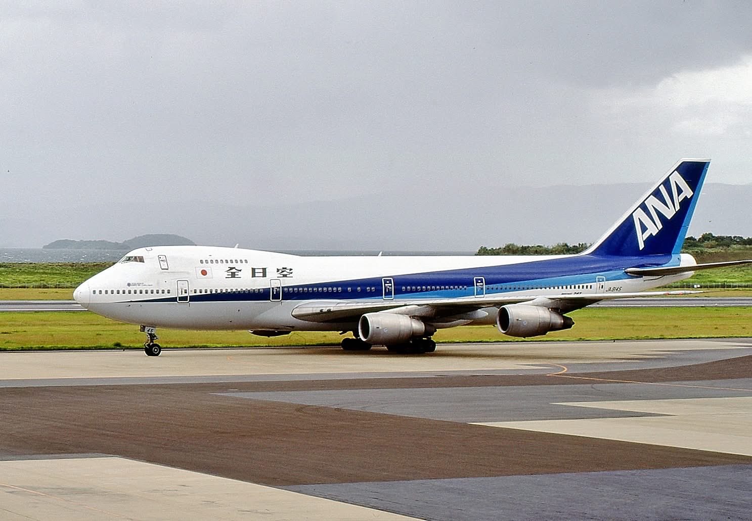 【中古】BOEING 747-400 ANA FARWELL ANA Yahoo!オークション - 中古 ANA 全日空 ボーイング747-400 模型 B747