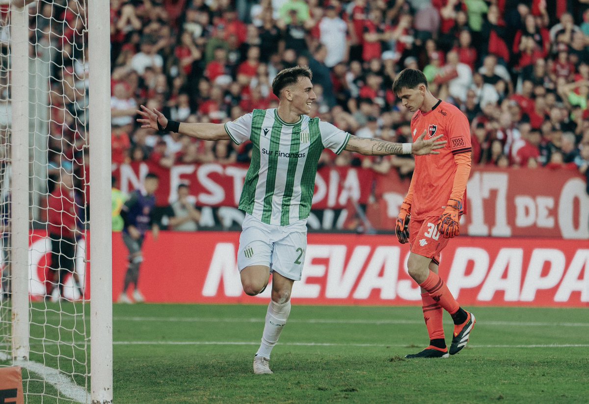 ¡GAAAAAAAAAANOOOOÓ #BANFIELD CARAAAAAJOOOO! 💚💚💚

Newell’s 1-2 #Banfield