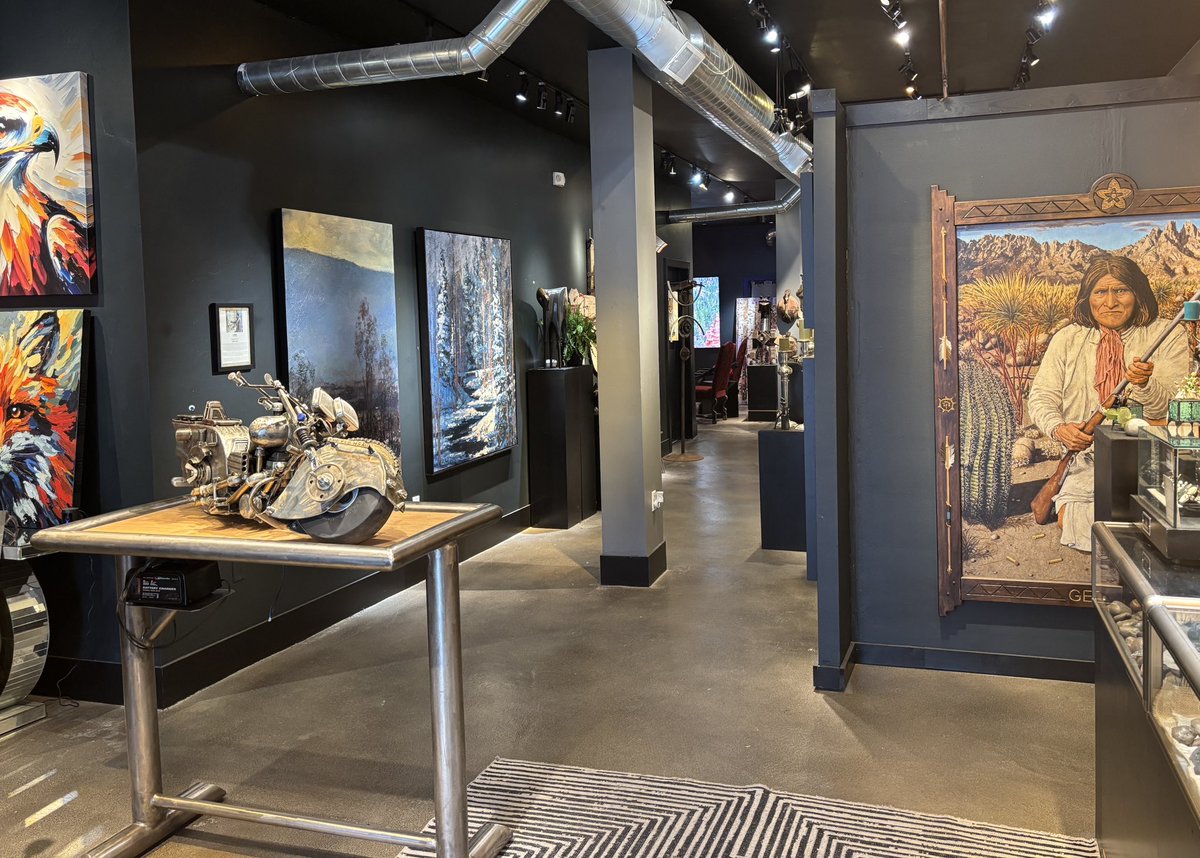 danoramas's tweet image. Happy to report that one thing led to another and I now have 12 artworks on display in Lunds Fine Art Gallery at 591 Main Street in Park City, Utah!