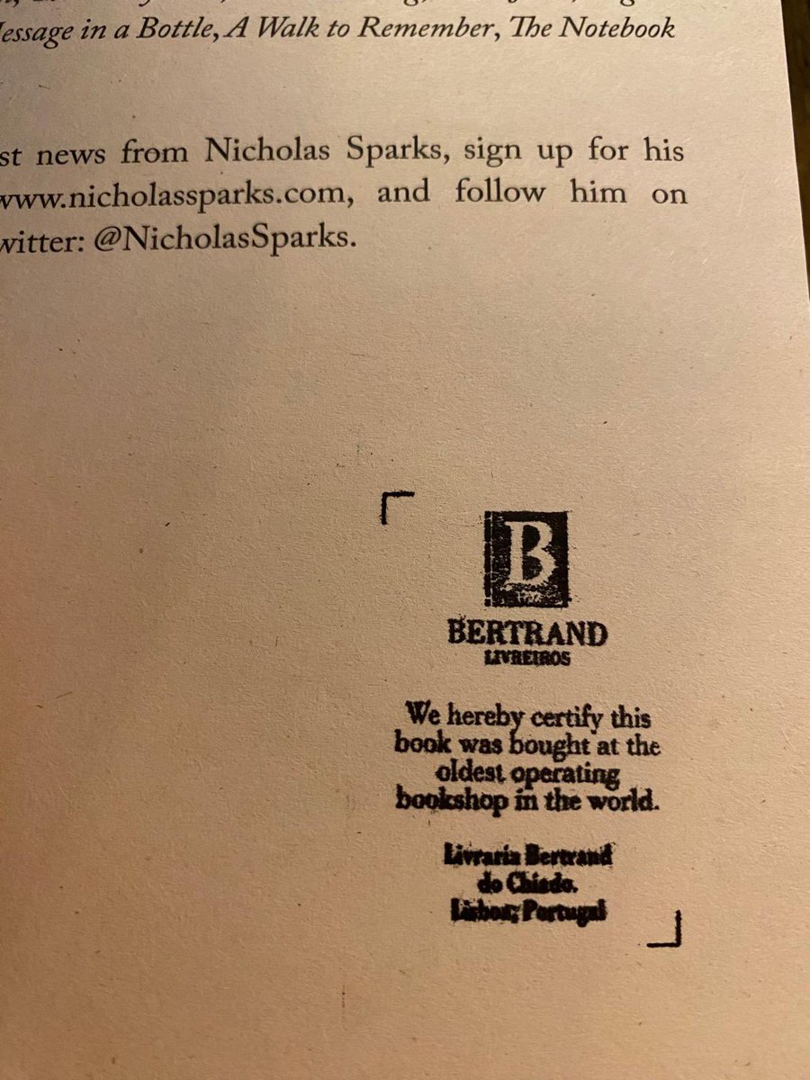 pheberryfab's tweet image. My mother bought me a book from @NicholasSparks at Bertrand! ❤️ Feels so cool to have this!
