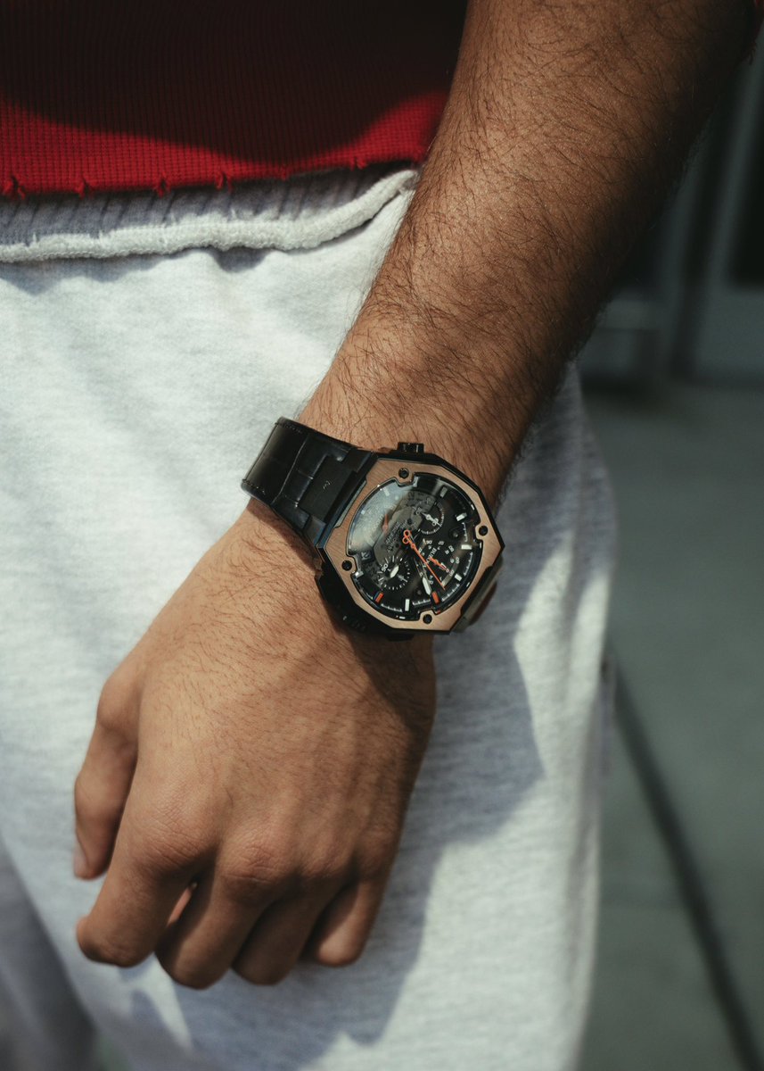XanderZayas's tweet image. Llegué a la Gran 🍎 justo a tiempo para mi pelea de título mundial. 🇵🇷 #bulova150 @Bulova 

#críaboricua
#watchmerise
#TeamXander 
#YoungKing
#AndTheNew