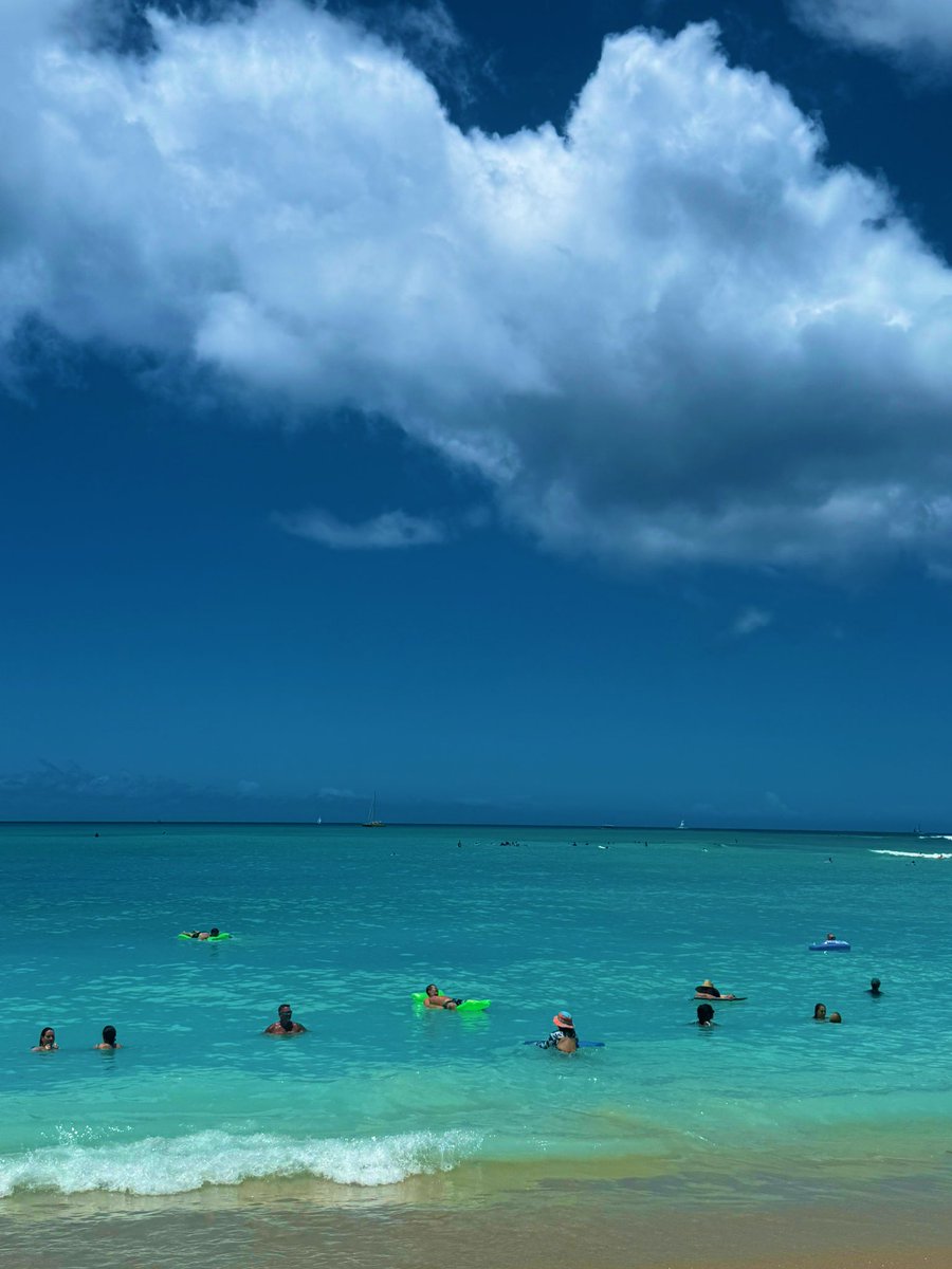 ShariqCyberX's tweet image. Aloha Hawaii…
#Honolulu #BeachTime