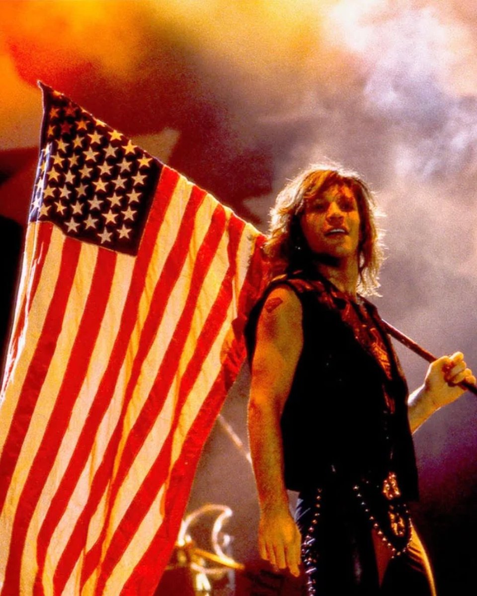 B4DMEDlCINE's tweet image. #BonJovi #JonBonJovi