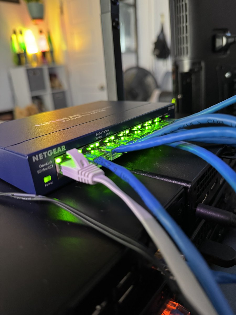homelab [LOADING…]