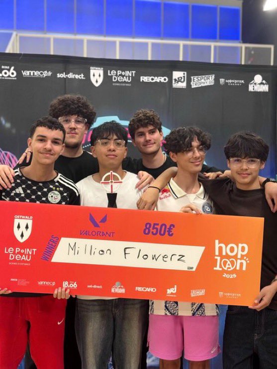 layzen (@layzervlr) on Twitter photo Top1 <a href="/HopLanSXB/">Hoplan by AEA</a> 2025
merci Ă <a href="/_MillionFlowerz/">Million Flowerz</a> pour lâaccompagnement, câest vraiment les goats, que des humains adorables et surtout merci Ă mes mates! <a href="/poethFPS/">poethbuldum</a> <a href="/zeynovlr1/">z</a> <a href="/Jamelinho213/">NFM Jamelinho213</a> <a href="/reachdood/">brandon</a> rien Ă dire ils sont tous trop fort ils iront loins!
ET <a href="/RayzonRgk/">Rayzon</a> aussi goat Top1 <a href="/HopLanSXB/">Hoplan by AEA</a> 2025
merci Ă <a href="/_MillionFlowerz/">Million Flowerz</a> pour lâaccompagnement, câest vraiment les goats, que des humains adorables et surtout merci Ă mes mates! <a href="/poethFPS/">poethbuldum</a> <a href="/zeynovlr1/">z</a> <a href="/Jamelinho213/">NFM Jamelinho213</a> <a href="/reachdood/">brandon</a> rien Ă dire ils sont tous trop fort ils iront loins!
ET <a href="/RayzonRgk/">Rayzon</a> aussi goat