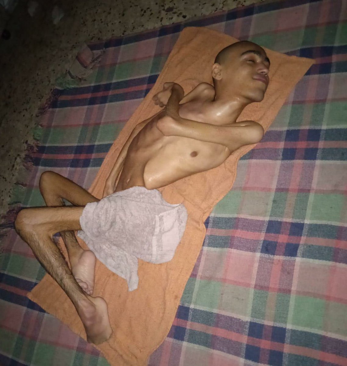 حسبنا الله ونعم الوكيل امة ميتة حقت عليها اللعنة والعذاب..
ويشتو يقنعونا ان كل المسلمين في الجنة وان من قال لا اله الا الله دخل الجنة 
اتفووووو