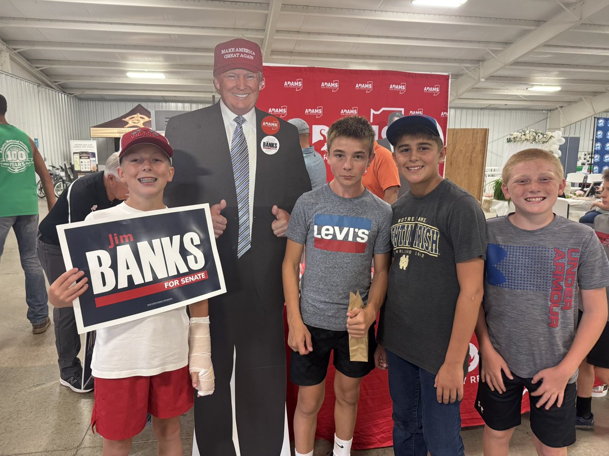 smjustus's tweet image. Making sure that @TeamJimBanks is everywhere in northeast Indiana while supporting our great senator- @SenatorBanks at the @AdamsCounty4H as we gave out free popcorn & @Jim_Banks stickers! 🍿🍀