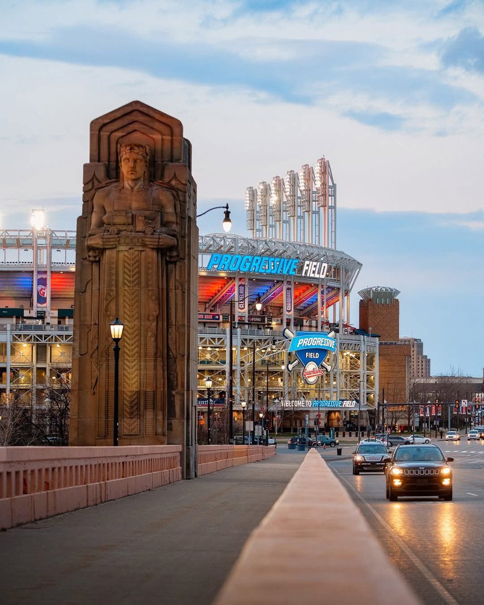 IamButterflySue's tweet image. Someone tell @POTUS to mind his fucking biz. Cleveland is ok with the Guardians. There is a reason for the name.
Also, while weโre returning things to the native Americans, how about give them back their land?