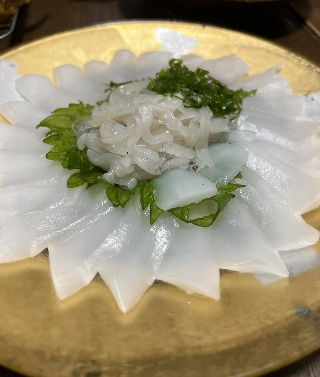 nyancyu71's tweet image. イカの薄造りいかがですか？
イカだけに🦑
素人作りにしては嫌いに出来たイカ刺し