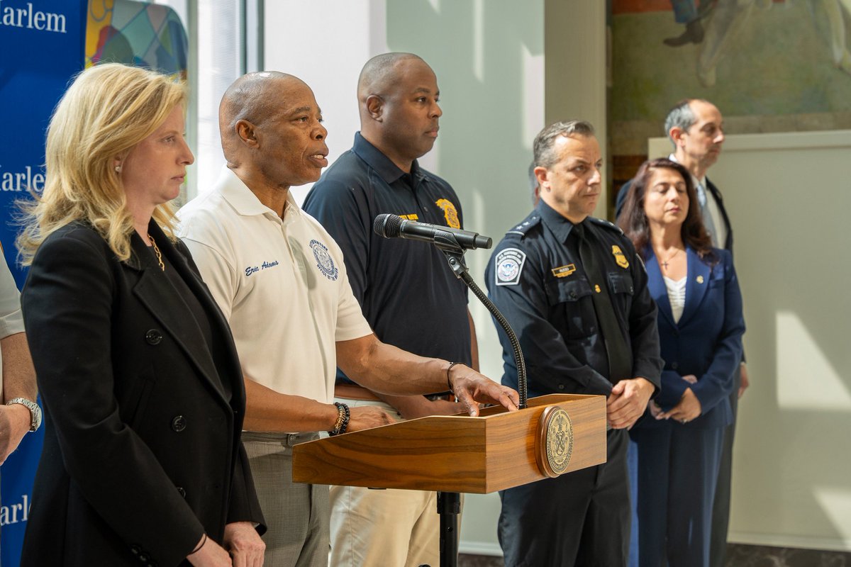 NYCMayor's tweet image. Last night, an off-duty U.S. Customs and Border Protection officer was shot in Riverside Park.
Violence of this kind will NEVER be tolerated in New York City.
The perpetrator — who entered the country illegally and at the time of the shooting had an outstanding bench warrant…