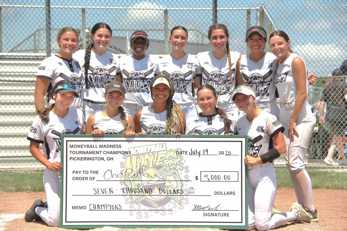VoganOhio's tweet image. Another weekend another championship. What a way to finish our summer and with some extra cash! Outlaws stand UNITED. ☠️🖤🥎💵💰@OutlawsWilliams