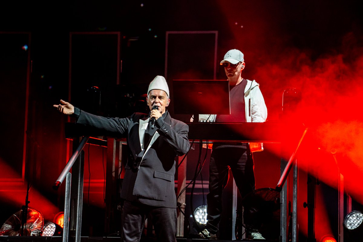 LuccaSummerFest's tweet image. Impossibile restare seduti, impossibile non ballare con i Pet Shop Boys sul palco! Grazie per questa notte pazzesca e di grandissima energia!

#LSF25

Foto di Luca Marenda