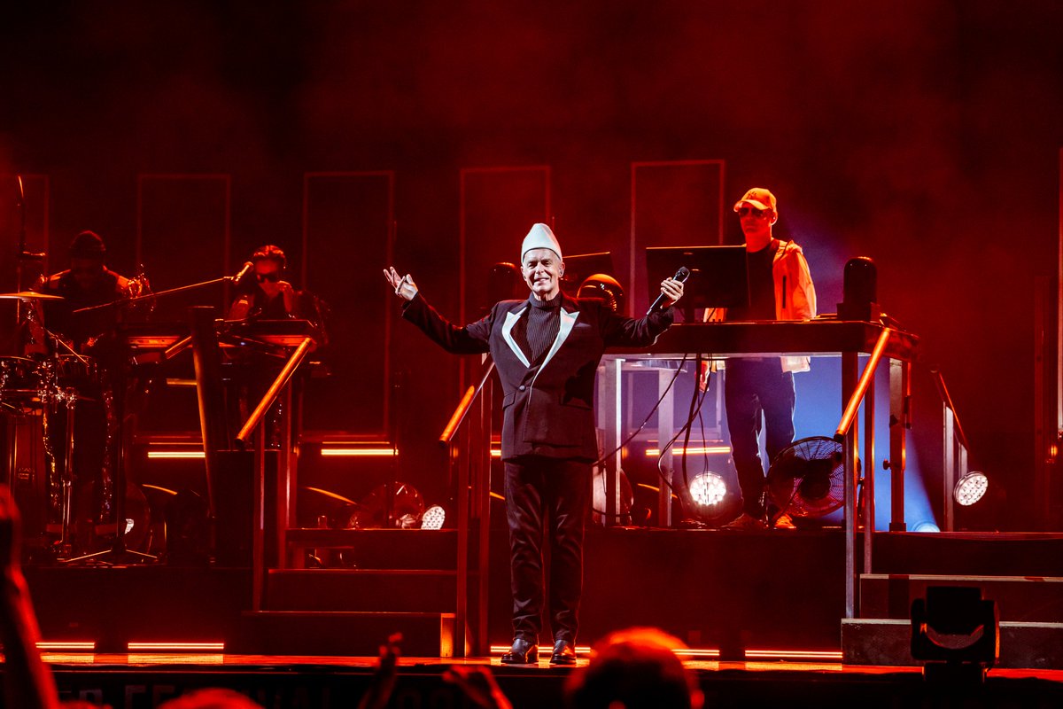 LuccaSummerFest's tweet image. Impossibile restare seduti, impossibile non ballare con i Pet Shop Boys sul palco! Grazie per questa notte pazzesca e di grandissima energia!

#LSF25

Foto di Luca Marenda