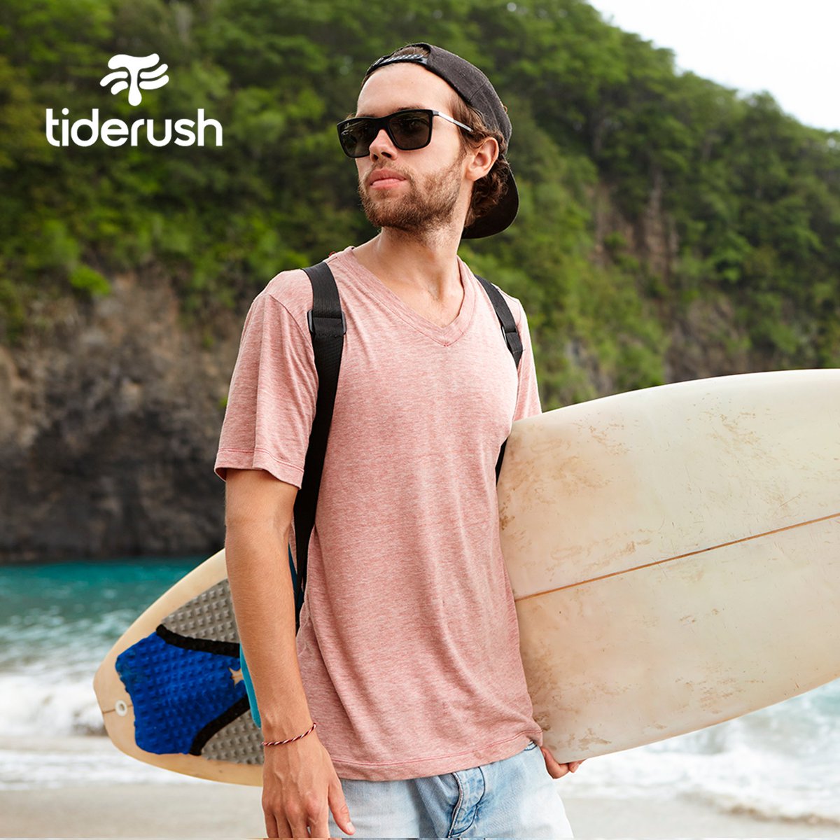 tide_rush's tweet photo. Listo para la próxima sesión o simplemente disfrutando del ambiente playero. El estilo surfista que nos encanta.  
Explora más looks y vibra surf.
¡Siguenos en Tiderush!
Descubre más en nuestra página https://t.co/Iv6gJ7ZBq7 
#SurferStyle #BeachLife #GoodVibes #Tiderush https://t.co/yeDYr4MGHD