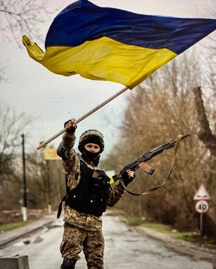 FacciniMyriam's tweet image. 🇺🇦 Ukraine's greatest strength is its incredible, courageous and determined people.
"Each of us is part of the big heart of Ukraine. Our independence is our flag flying in the wind of freedom."
🇺🇦 Don't stop supporting Ukraine 🇺🇦