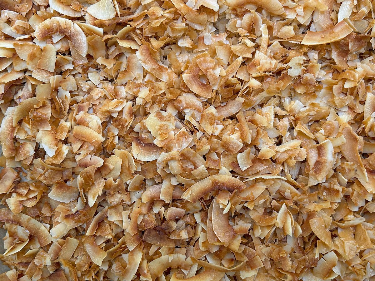 joeyartist's tweet image. I have a toasted coconut chips with pure maple syrup and pure vanilla extract addiction!