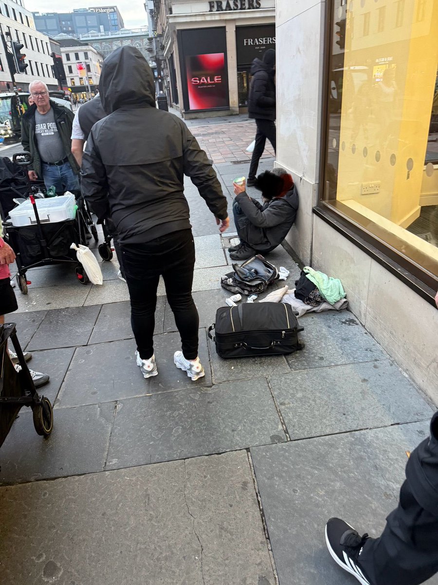 Invisiblesthe's tweet photo. Really tough night for our dedicated volunteers tonight out in the streets of Glasgow city centre.

We supported 37 souls who were soaked through to the bone with new &amp; dry clothing and a warm bite to eat , Of that number 8 were female and around 14 are sleeping rough tonight 😔 https://t.co/aVZH5pSh4L