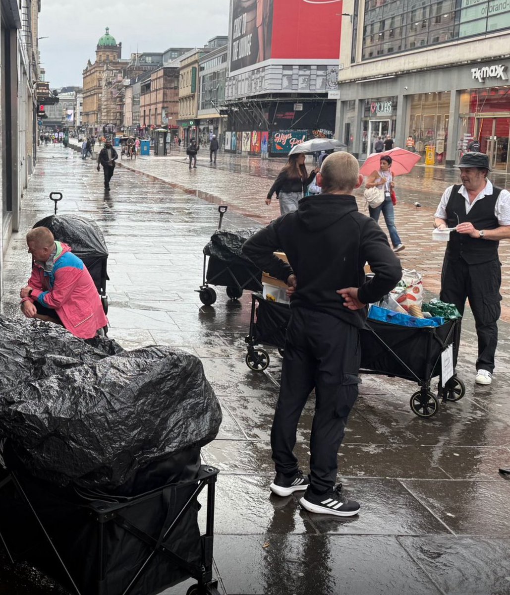 Invisiblesthe's tweet photo. Really tough night for our dedicated volunteers tonight out in the streets of Glasgow city centre.

We supported 37 souls who were soaked through to the bone with new &amp; dry clothing and a warm bite to eat , Of that number 8 were female and around 14 are sleeping rough tonight 😔 https://t.co/aVZH5pSh4L