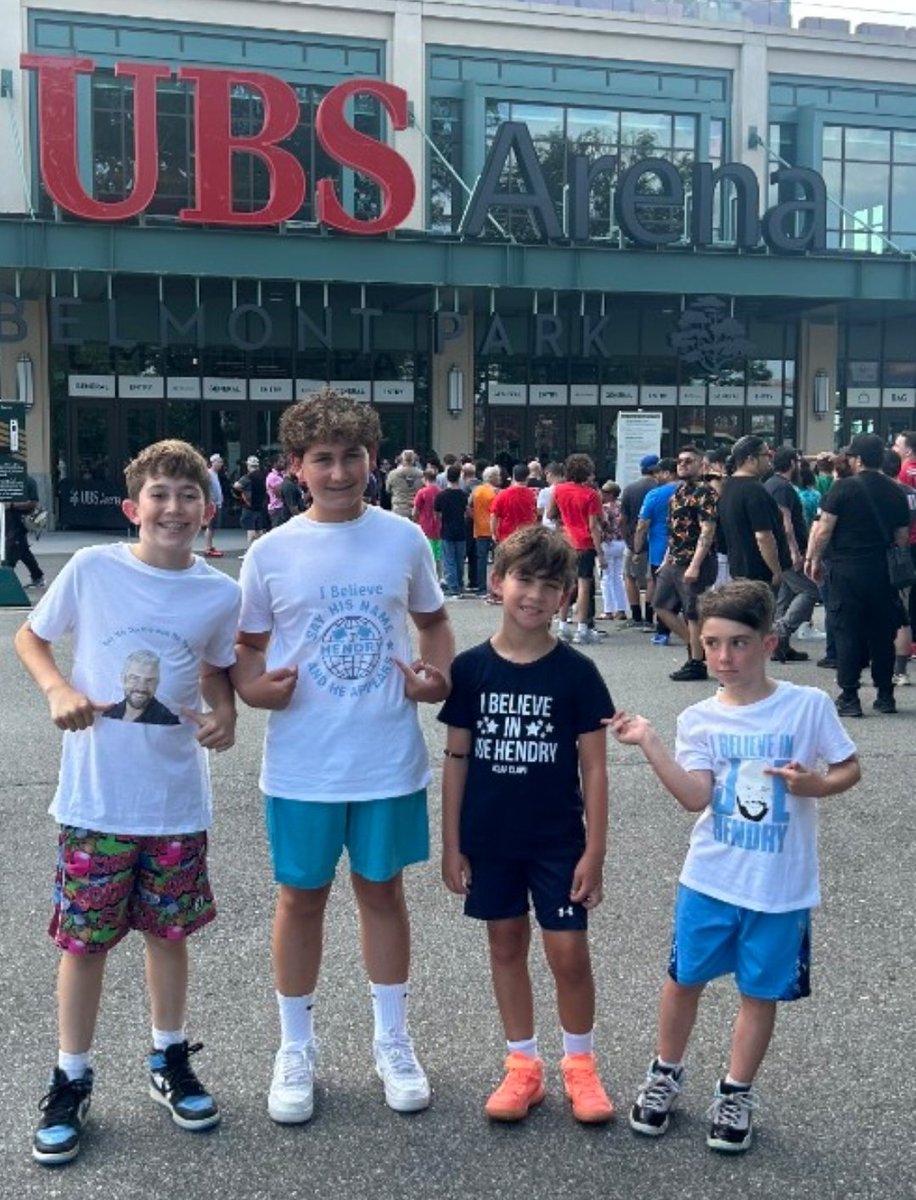 TheWWKid's tweet image. My cousin Declan is having his birthday at @ThisIsTNA #Slammiversary If anyone bumps into him there tonight, please wish him a Happy Birthday for me!!! ❤️👨👦 @joehendry @Santana_Proud @AJFrancis410 @MylaGrace_x @MATTHARDYBRAND @JEFFHARDYBRAND @TheMattCardona #TNASlammaversary