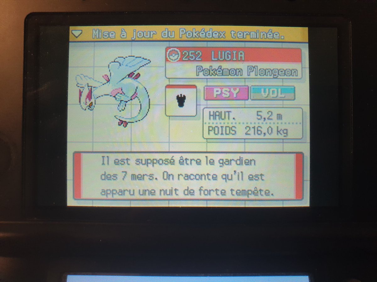 YomySH's tweet photo. Lugia shiny après 9 182 SRs aux Tourb'Îles !!~ Malheureusement j'ai dû utiliser la Master Ball. https://t.co/8epL94uH7T