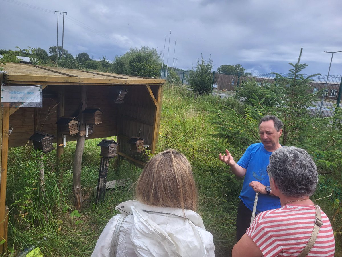 DerrybegFarm's tweet photo. 💥Derrybeg's portacabin is now officially open💥
Thanks to Councillor @DavidTrost23173 and Michael Coleman who cut the ribbon, and the support of @KildareCoCo  and @intel.
The portacabin brings a small office for our farmer and a cosy space for meetings🤝

 #community #csa https://t.co/oKUA2dvdG0