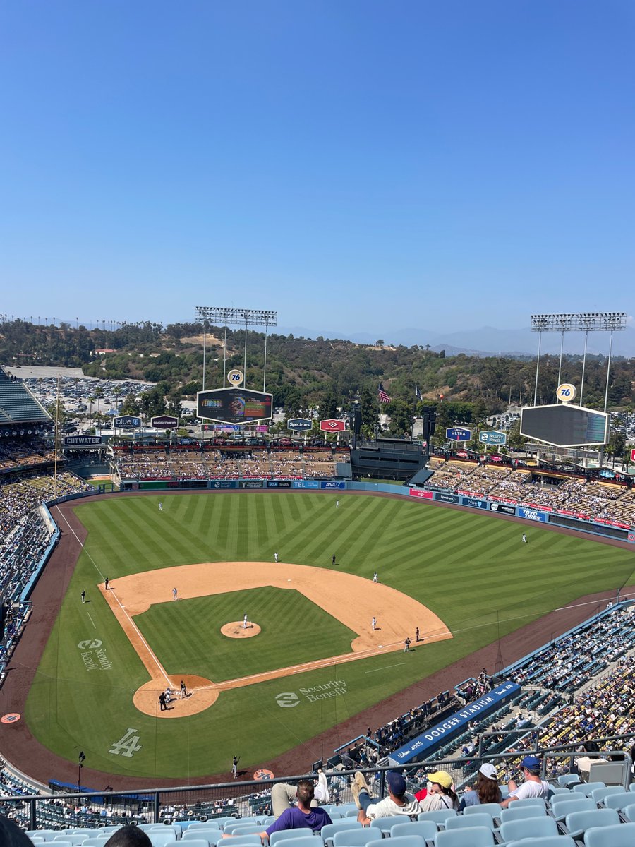 courtneyellis's tweet image. Just traded our decent seats in the blazing sun for way higher seats in the shade, and I am becoming a good person again.