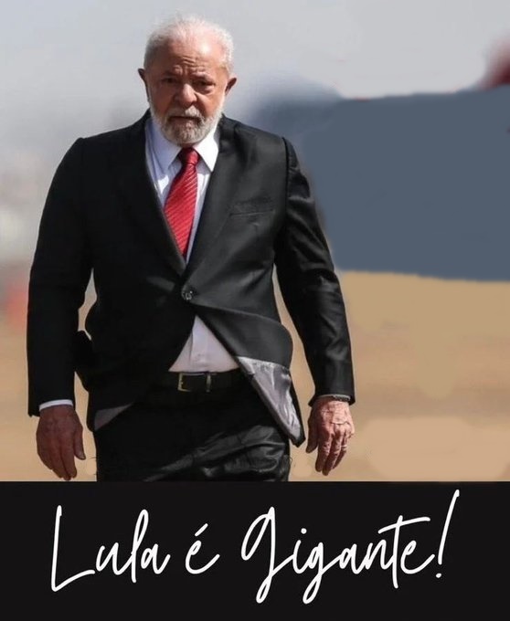 Que honra!!
Presidente Lula esta sendo chamado pelos chefes de estado de outras nações de LIDER GLOBAL contra o fascismo do PEDO do norte. Lula gigante!