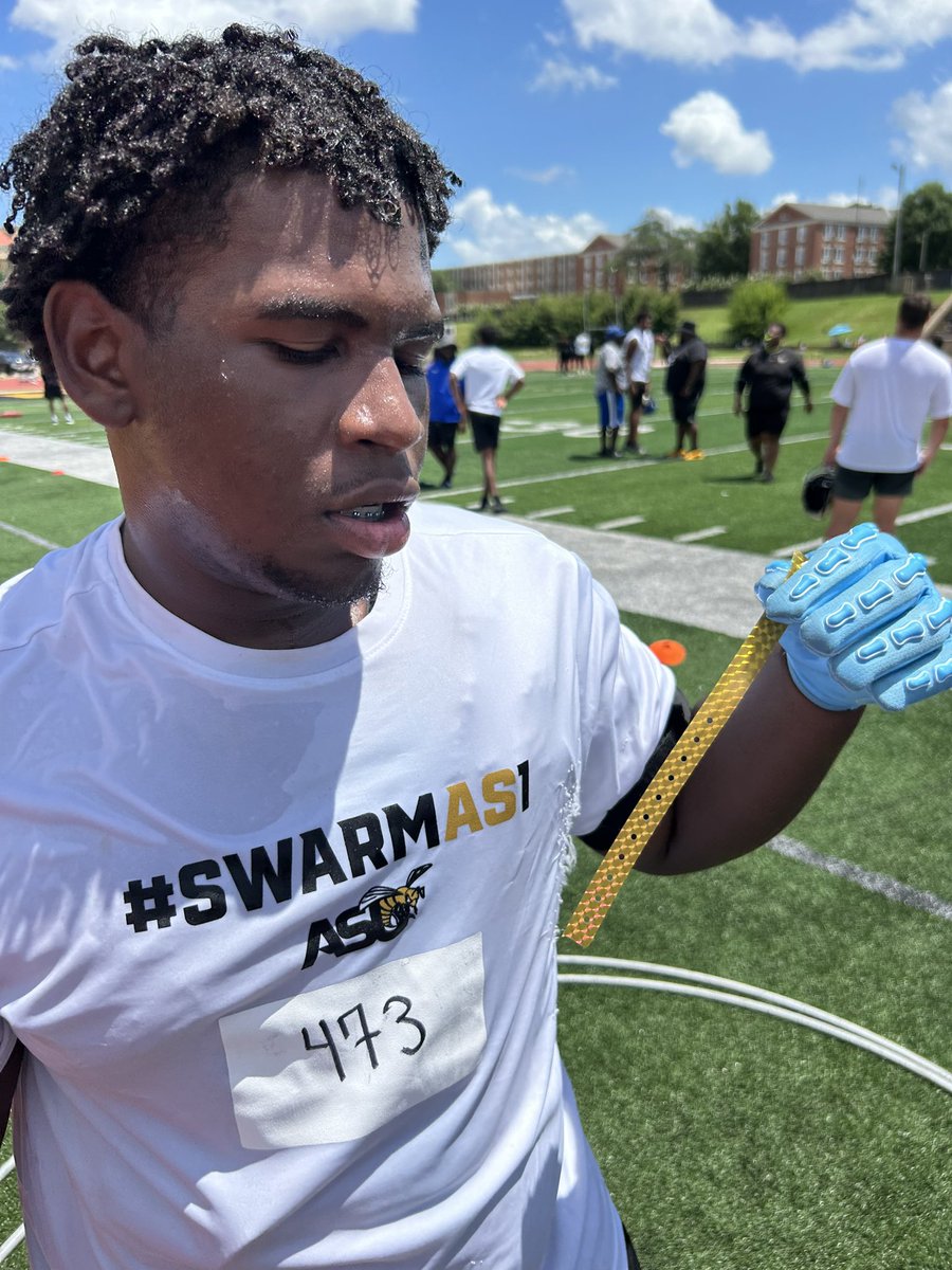 D1_Renzo27's tweet image. Had a great time competing @BamaStateFBβs camp yesterday! ππ₯Big thanks for the invite, coaching, & solid advice. Grateful for the opportunity to learn, grow, & get better. ππ½π @coachjcarrtmb @erob50 @JeremiahFrazi19 @RecruitGeorgia @NEGARecruits @gwinncorecruits #SwarmAS1