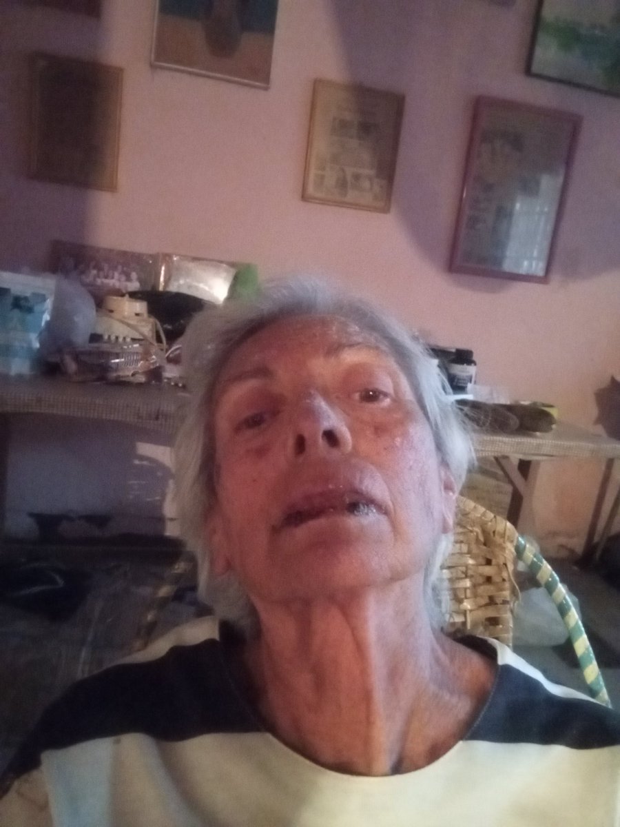 Alberguenieves's tweet image. Hay días en que me siento muy mal que no puedo ni escribir pero hay días en que me siento mejor