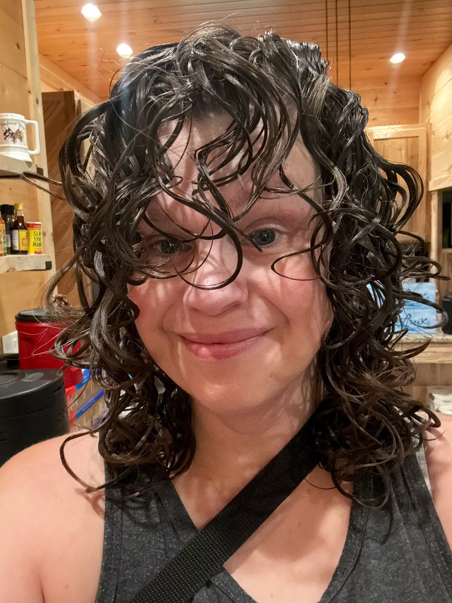 amethystarlight's tweet photo. Sunday self-care consists of my curly hair routine, weekly IgG infusion, and rewatching The Crown. #2C3A #CommonVariableImmuneDeficiency https://t.co/eHY241N4uD