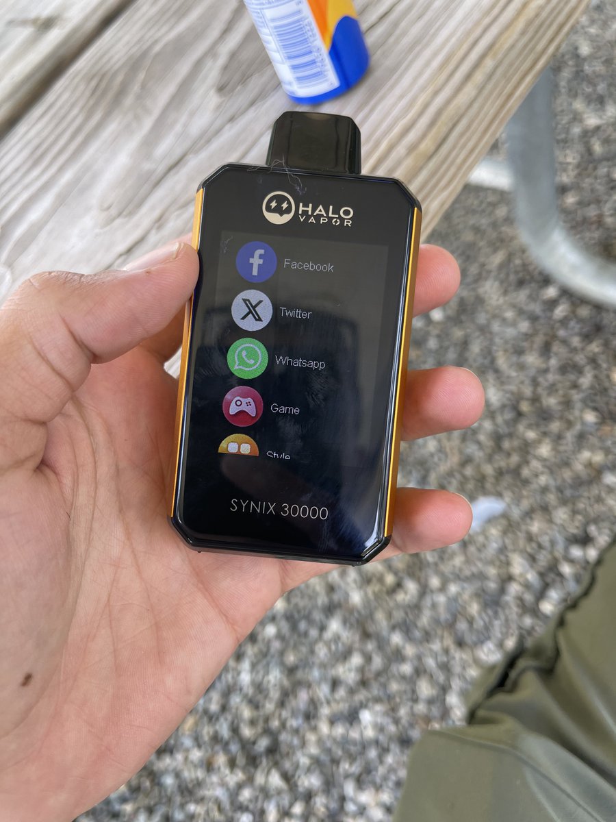 dogeofficialrep's tweet image. I just want to vape why am I able to post on 𝕏 while I vape?