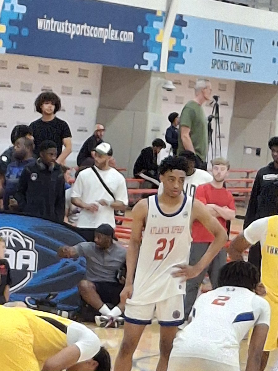 chickg3's tweet image. Sunday afternoon Eye-Catchers @UAAFinals from Atlanta Xpress 16u in their championship game loss to Team Thrill- 6'5" '27 Jarvis Hayes #5, 6'8" '27 Solomon Bratton #21 & 6'4" '27 BJ Elder #11