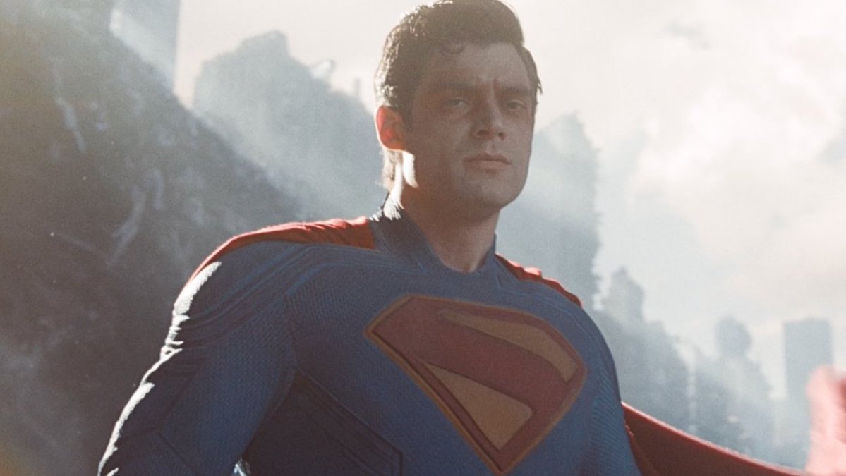 DCUSuperNews's tweet image. Kevin Feige on 'Superman' and his camaraderie with James Gunn
"I think James has had an influence on us, and we had one on him.. We texted. I was telling him how much I loved the movie. And he said, 'Wouldn’t exist without you guys'"
(@DEADLINE)