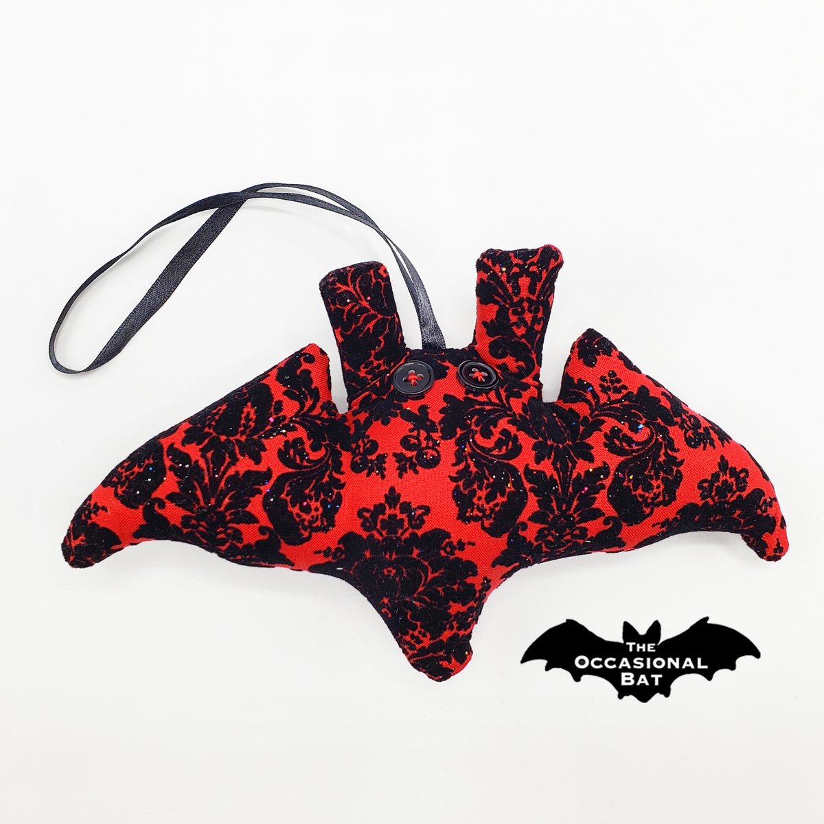 OccasionalBat's tweet image. A flocking color combination! #bat #handmade #ornament #red #black #flock #batshapedornament #shopsmall #summerween #etsy #theoccasionalbat theoccasionalbat.etsy.com/listing/149140…