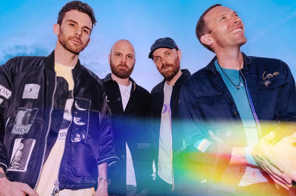 GeepersNFT's tweet image. Coldplay Rockets Up The Charts After Viral 'Kiss Cam' Drama
Coldplays numbers on streaming platforms have skyrocketed.
On Thursday they had the top three streaming songs on Spotify's Top 50 USA chart.