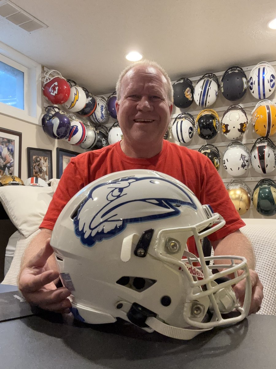 JerryQuickel's tweet image. ‼️New Lid‼️Rock Chalk Jayhawk! @KU_Football has been wearing this masterpiece once a year. Finally got my hands on one! This is my 27th KU helmet and #626 of the collection! So Pumped for the new stadium! @KUAthletics @FB_Helmet_Guy @CFBHome #KUfball #RCJH #RockChalk