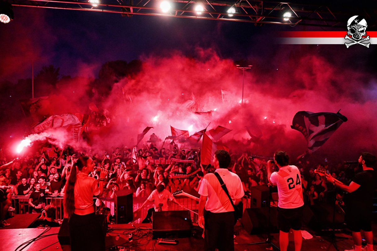 Llévame donde empecé 
Llévame al Barrio mi amor

Simplemente impresionante, <a href="/DuroGalvan/">Duro Galván</a>