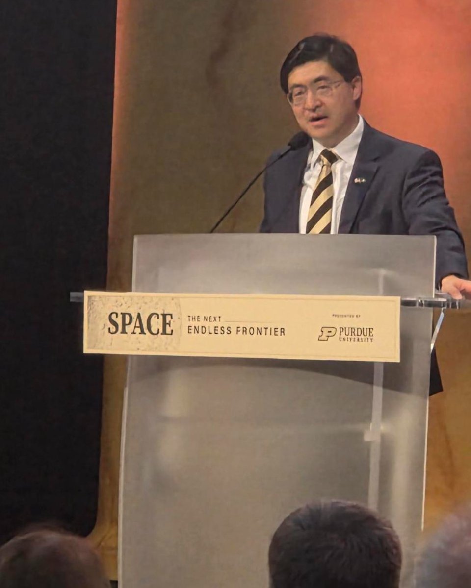 LifeAtPurdue's tweet image. From Purdue President Mung Chiang: Small steps become giant leaps! Purdue is answering the call for the endless space frontier with initiatives championing groundbreaking research in all fields & partnerships that elevate the nation. #TheNextGiantLeap
