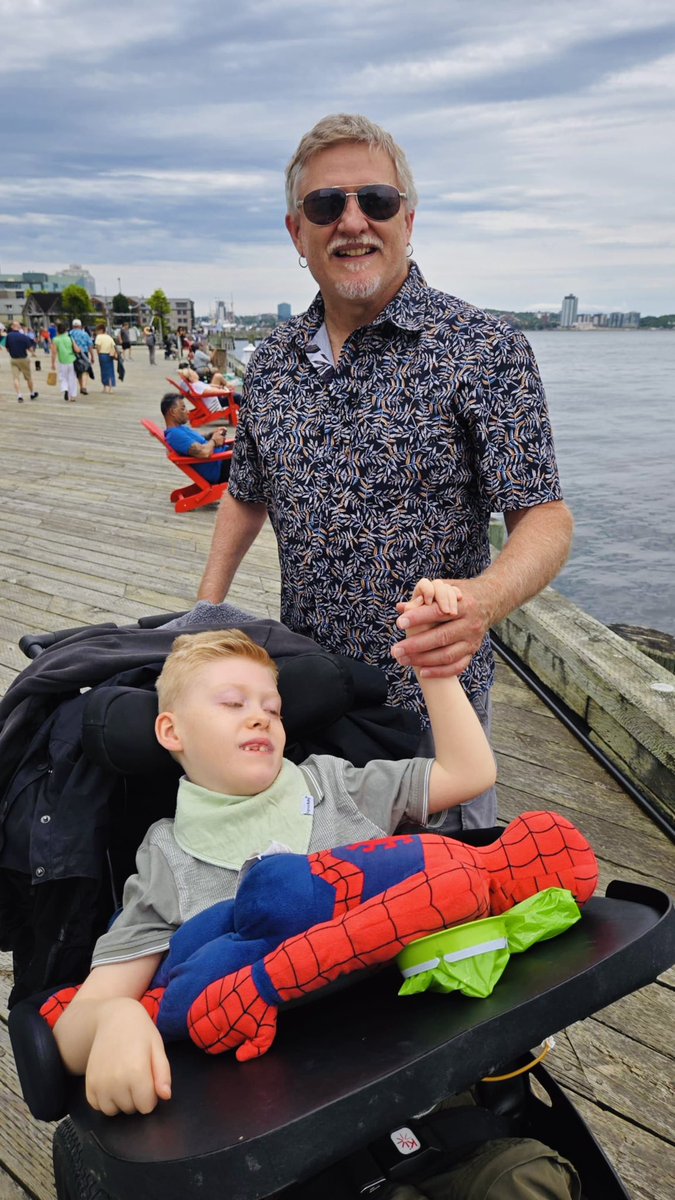 Bigdazw's tweet image. Enjoyed today at the waterfront here in Halifax also caught some of The African Festival of Arts & Culture. Basically just relaxed before Chester’s surgery tomorrow early tomorrow morning.
