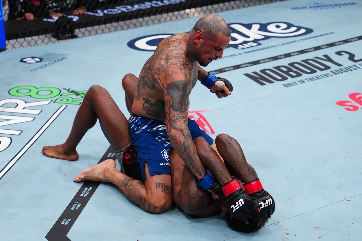 UFC_Asia's tweet image. All heart. All action! 💥
How about Daniel Rodriguez's performance to walk away with a hard-earned win at #UFC318!